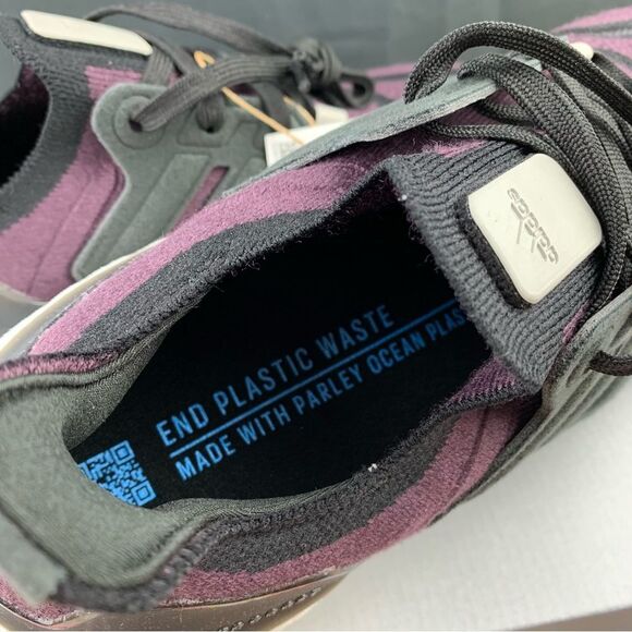 Adidas Ultraboost 22 Shadow Maroon Womens Various Sizes - Picture 3 of 13